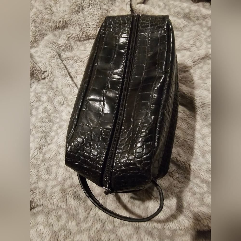 Express Black Crocodile-Pattern Toiletry Bag - Picture 2 of 3